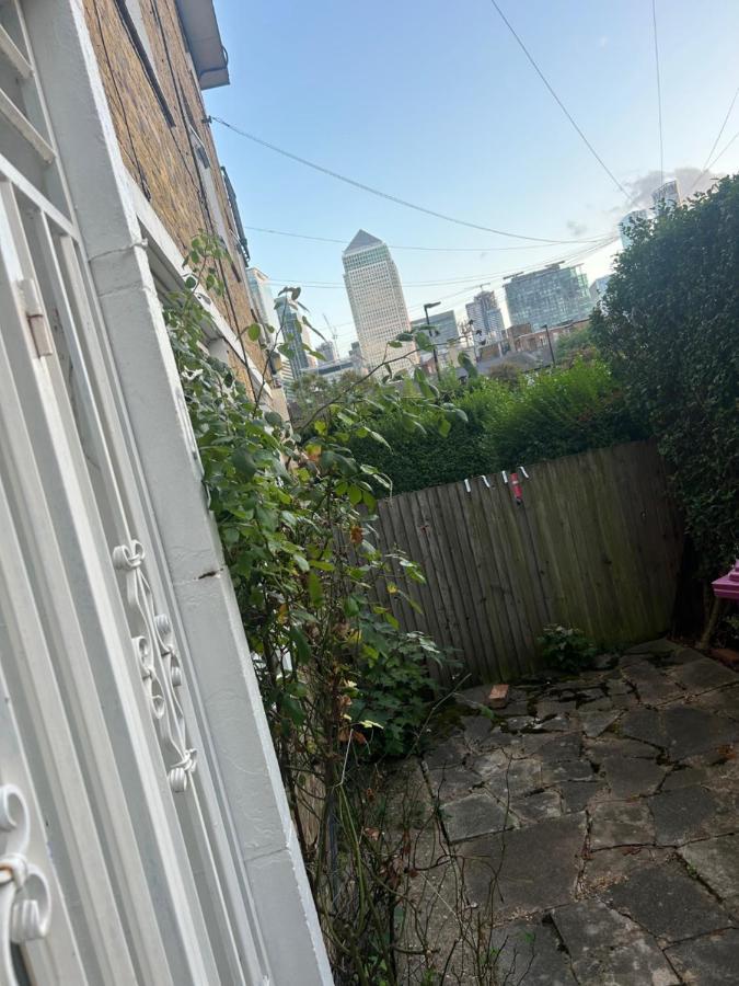 Gazde/Camere de închiriat Spacious Bright Double Londra